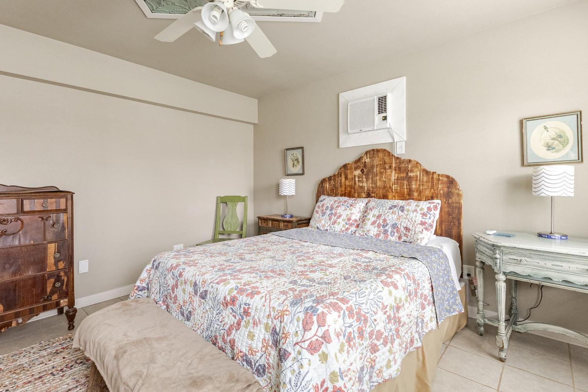Elm Street Cottage Seguin Bagian luar foto